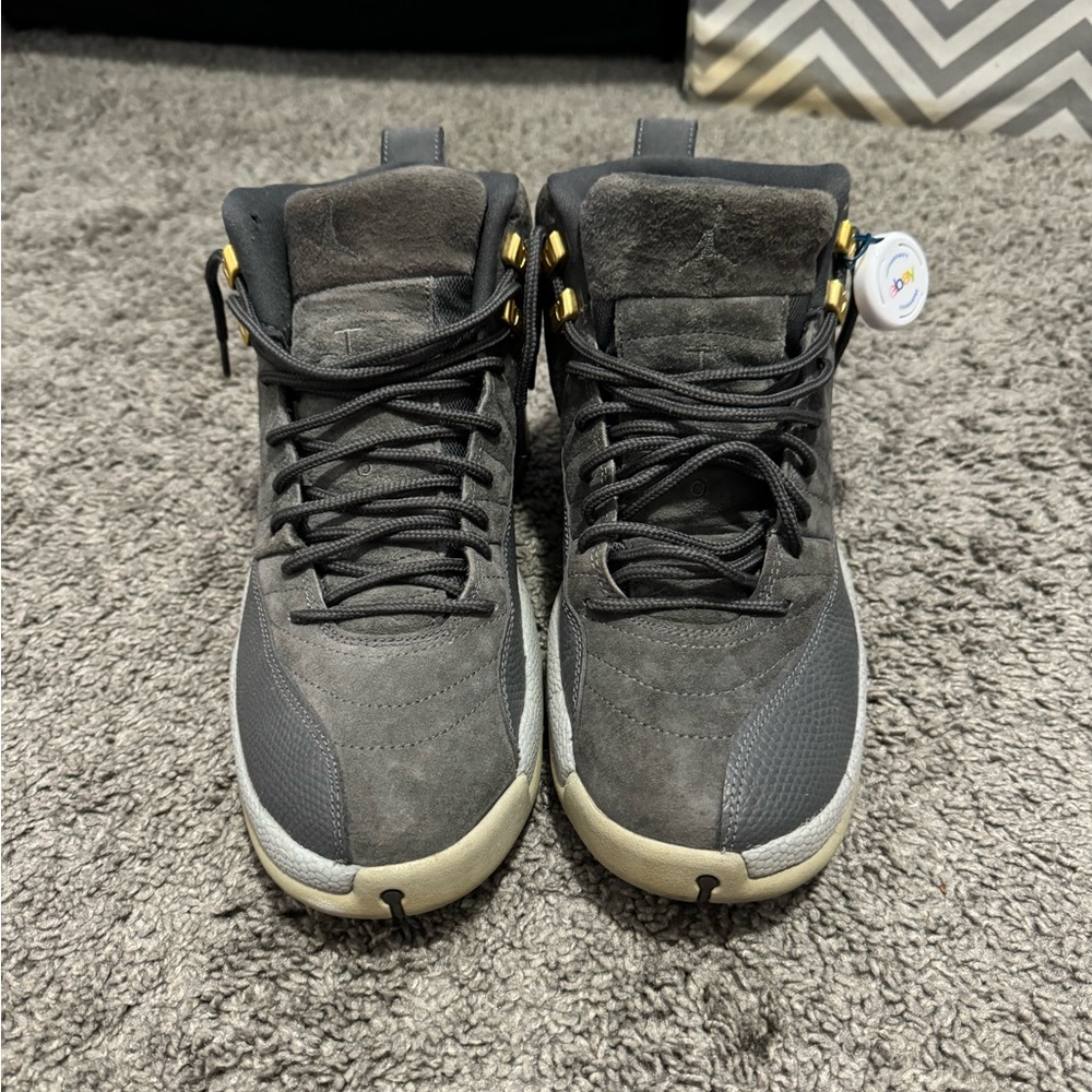 Jordan 12 Dark Grey size 9.5
